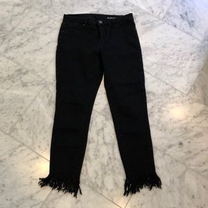 Blank NYC-black frayed crop jeans-28